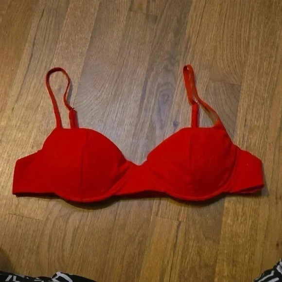Princess Polly Red Top 10 - Picture 1 of 3